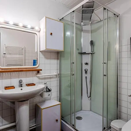 Holiday home : Dependance Charmante A 400 M De La - Fr-1-433-140 *